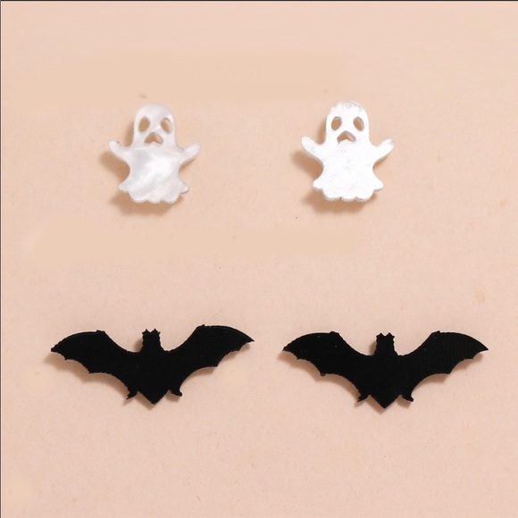 Jewelry - Gothic Ghost/Bat Stud Earrings!